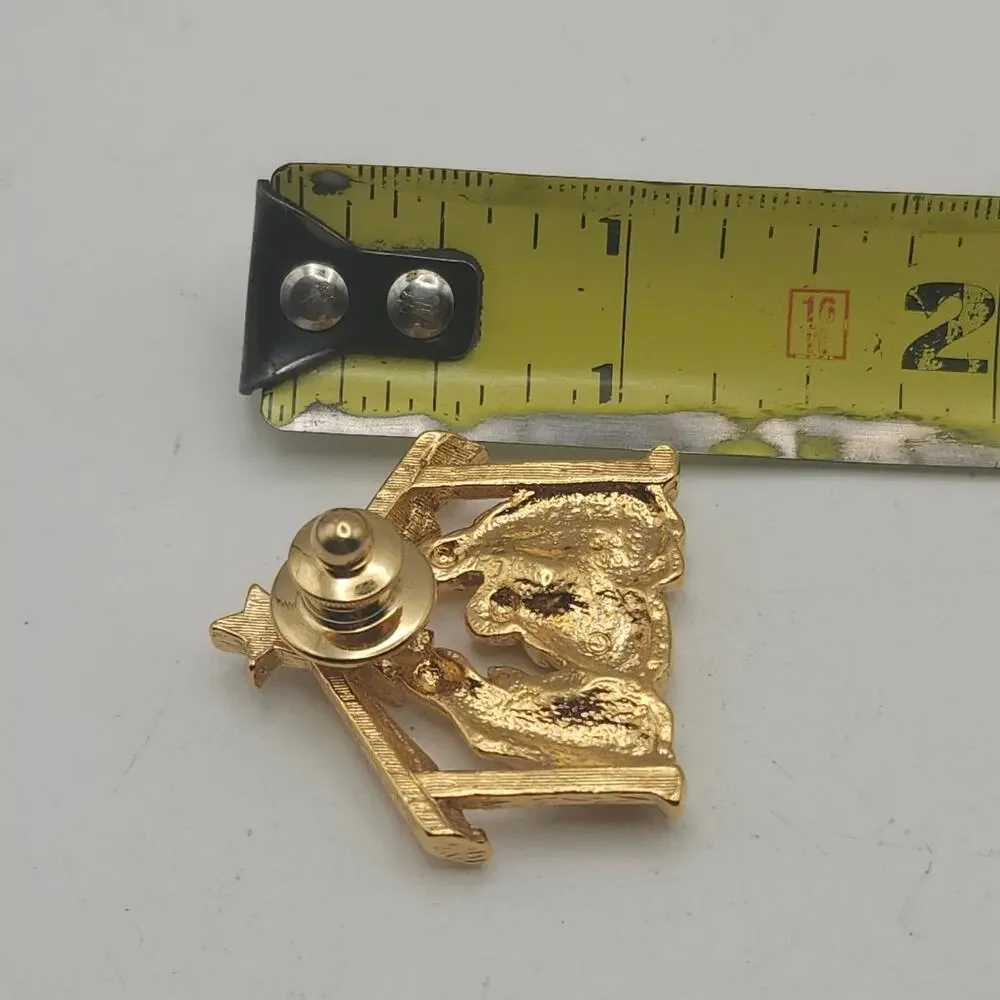 Vintage Gold Tone Nativity Manger Lapel Pin Rhinestone Star Holy Family 1980s